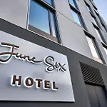 June Six West 4* Βερολίνο
