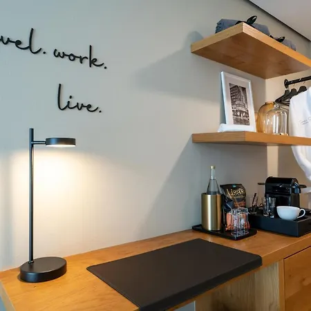 Hotel June Six West 4*