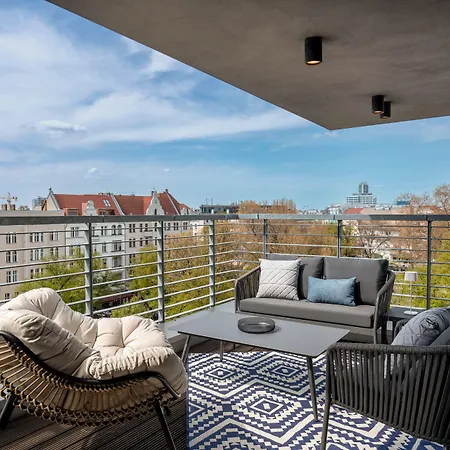 Отель June Six West 4*