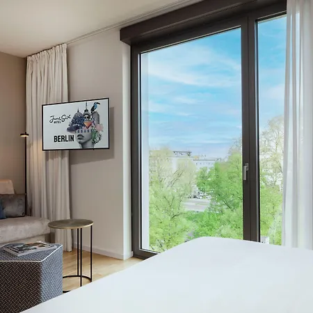 Отель June Six West Берлин