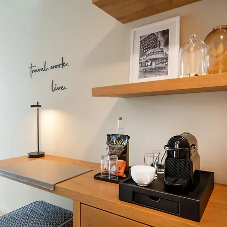 Hotel June Six West 4*