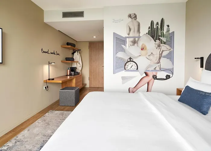 June Six West 4* Berlín