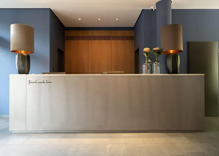 June Six West Hotel 4*