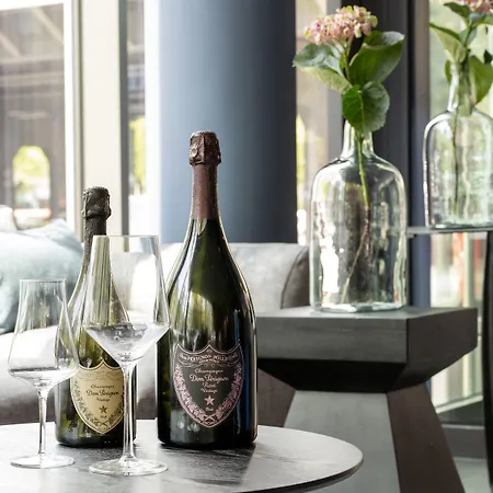 June Six West 4* Berlín