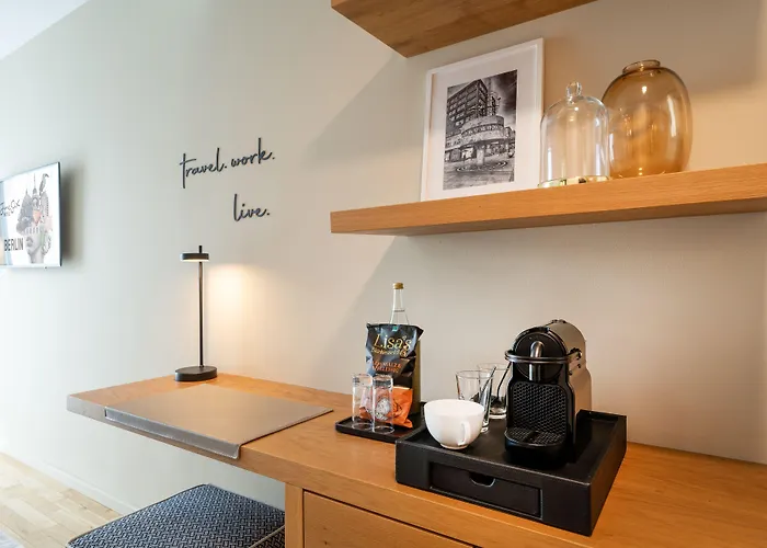 Hotel June Six West 4*