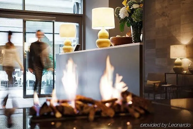 June Six West 4* Berlín